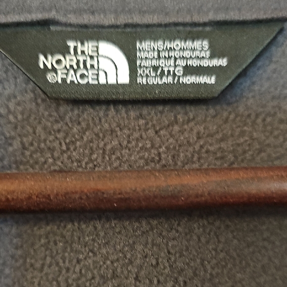 The North Face Men's Charcoal Performance Jacket - Picture 4 of 6